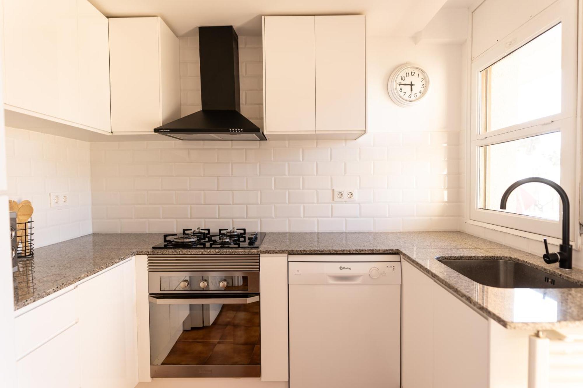 סנט אנטוני דה קלנג'ה Apartaments Maritim Torre Valentina מראה חיצוני תמונה