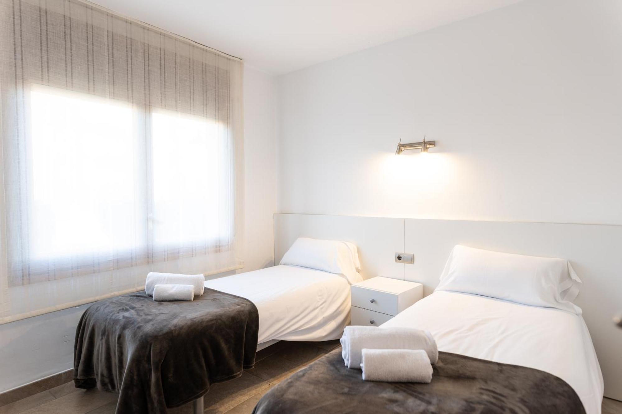 סנט אנטוני דה קלנג'ה Apartaments Maritim Torre Valentina מראה חיצוני תמונה